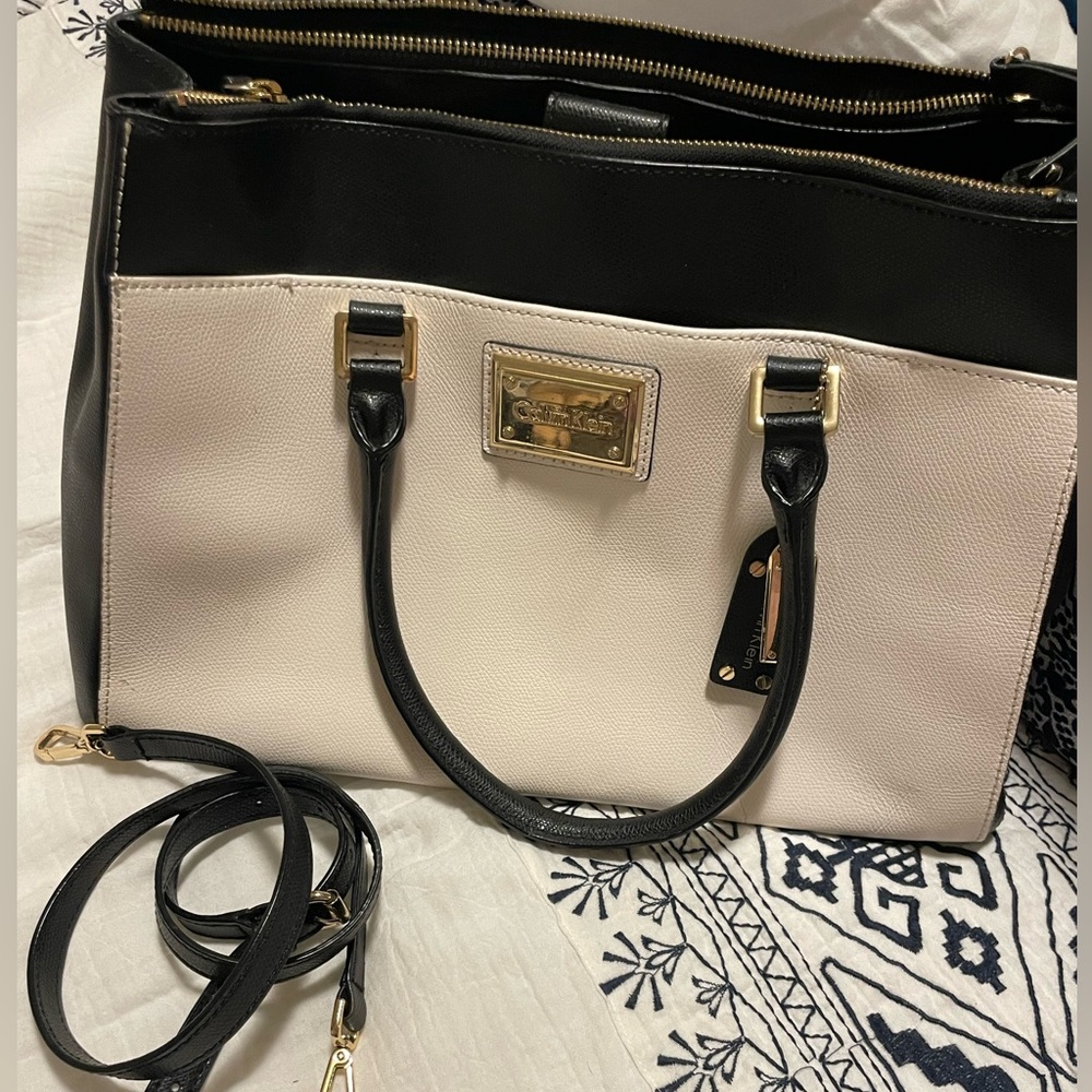 Lightly used Calvin Klein black & white tote.